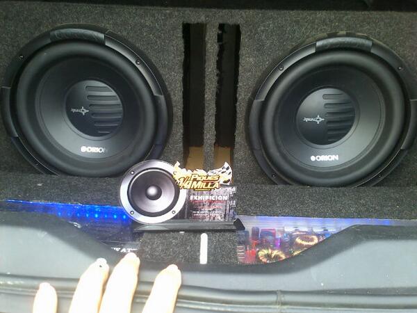 alientecaudio's tweet photo. Uno de nuestros #Trofeos #Alientec presente piques ¼ de milla http://t.co/Gn3P1zJ1bs