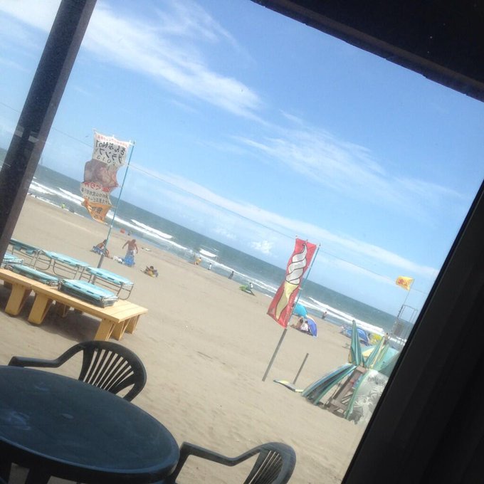 風が強いー(>_<) http://t.co/pKQzicFIJp