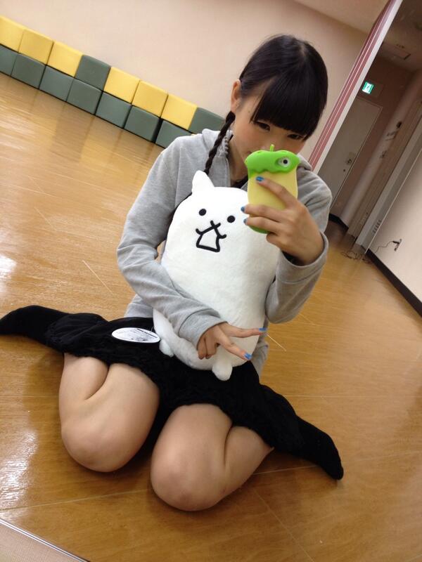 ピンキー 藤咲彩音 Twitterren サンクスにね 今あの大人気アプリ にゃんこ大戦争 の一番くじがあったの 私がちょっと大好きなやつ 1回引いてみたらb賞が当たって タンクネコぬいぐるみが当たったの 嬉しくて走り回った ひゃっほう Http T Co