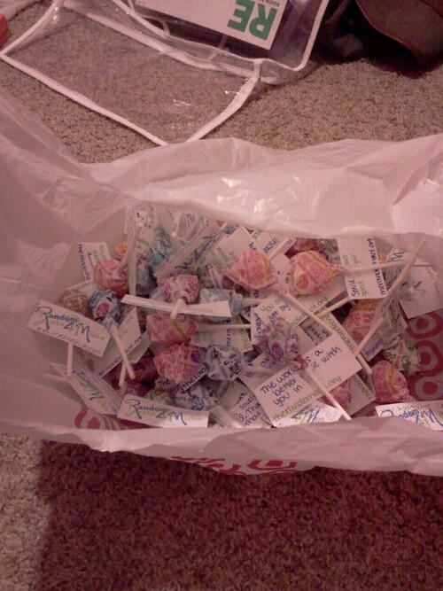 acetrophile's tweet image. Candy and compliments ready to be distributed for the #randomactapocalypse tomorrow! Happy birthday, @mishacollins!!