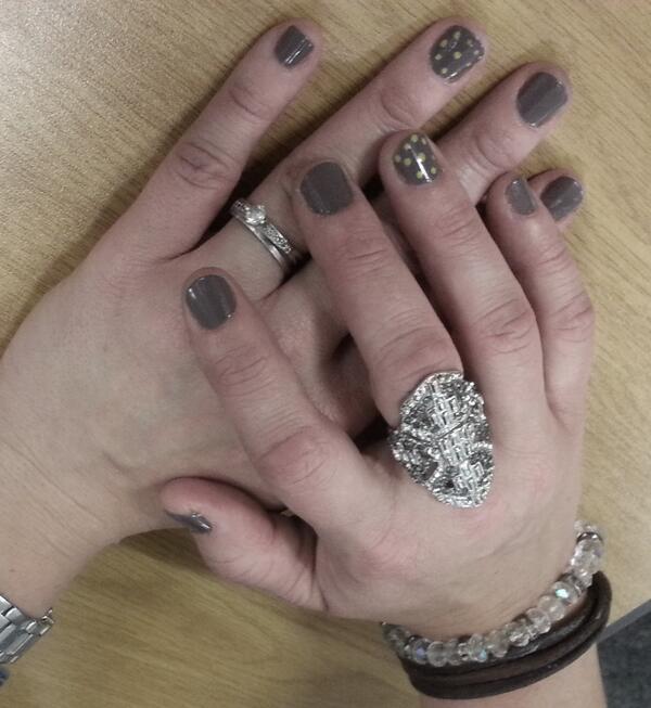 lantjie_jones's tweet image. @RevlonSA Check out my cool nail art done by your consultants at the TFG building #artistunleashed