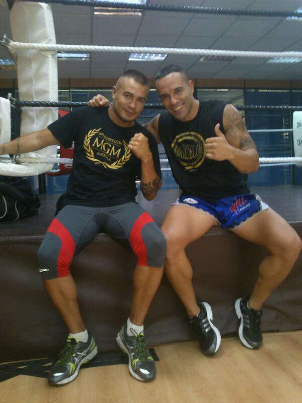 makellm9's tweet photo. Buen entreno con mi bro @RubenVaron en Alcalá 3 de comba 3 de sombra y 3 de saco http://t.co/e5TUnzfvxL