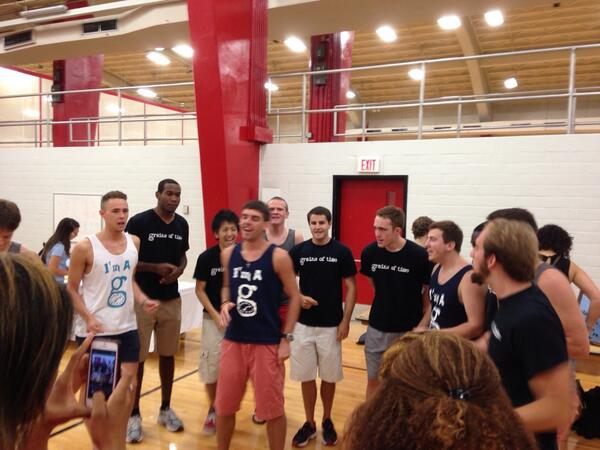 PharmDinh's tweet image. .@ncsugrains performing at  Campus Crawl! #www2013 #ncsu