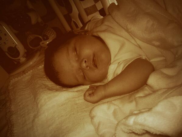 rocioaga62's tweet photo. Mañana ases ya 1mes y mira ke bonita estas,os kiero @davidminchon http://t.co/LCfOuTY7hN