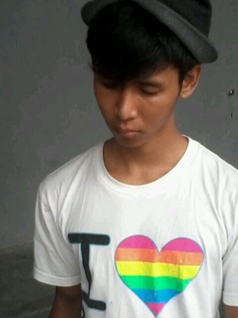 ksapboyz's tweet image. {._."} hape aku gak bisa baca gambarnya @arikaAM @ksapboyz  {"T,T} #boysproblem