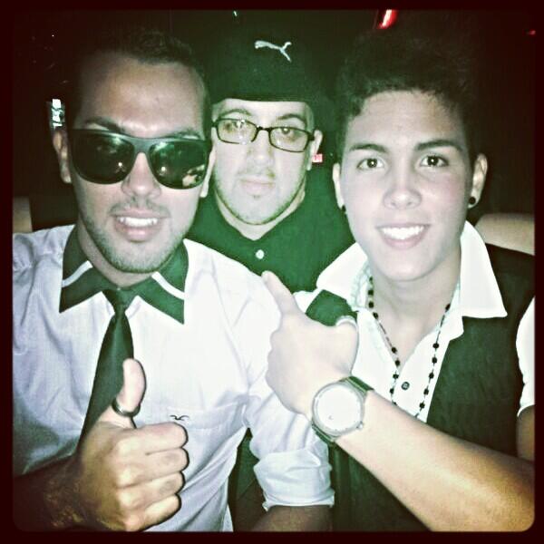 FernandezTeory's tweet photo. http://t.co/dAs4PyzouV