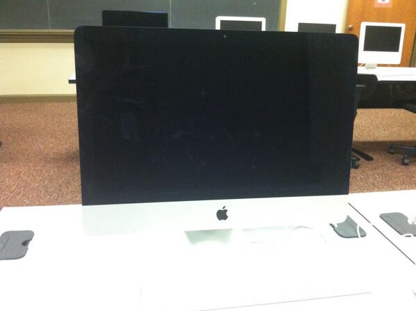 K8Cole3's tweet image. Tuition dollars to good use! No more feeling like chucking computers. #macgeek