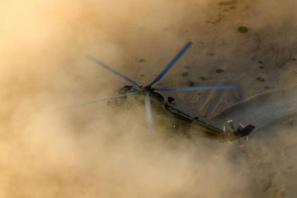 How do you land when you can't see for dust?
<a href="/RoyalNavy/">Royal Navy</a> helicopter crews train hard for it.
gov.uk/government/new…