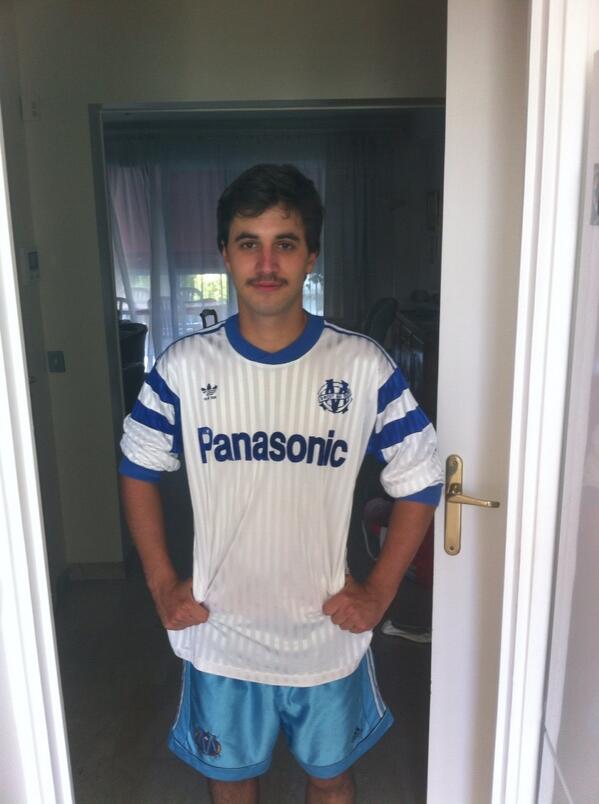 BenoitTomasi's tweet photo. Come back année 90 @matthisamuel @ChaficLawand @JrmyVZ http://t.co/wB5WckJasc