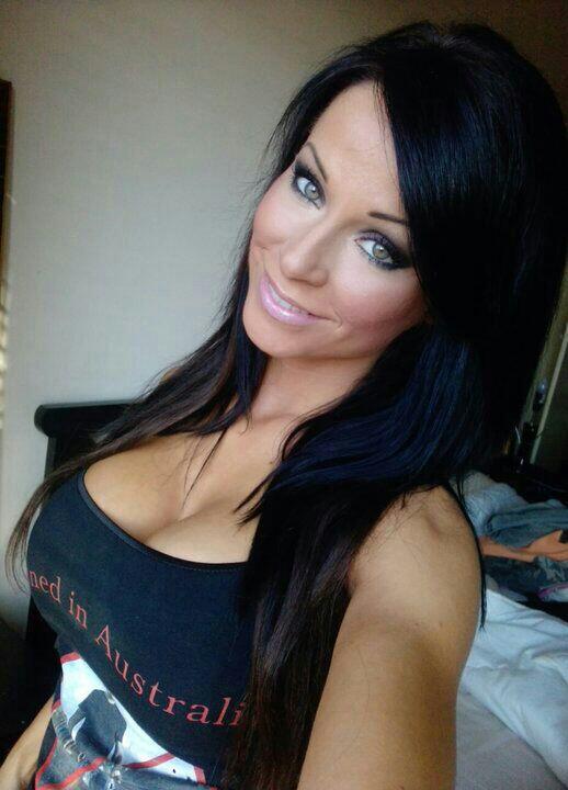 una morena espectacular christina halkiopoulos