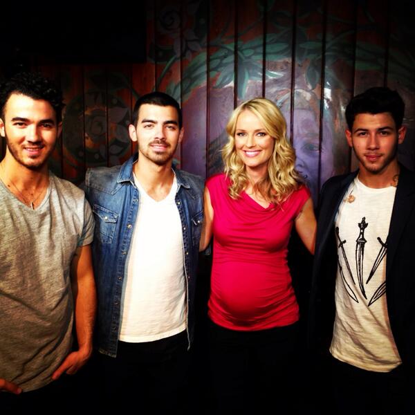 Embedded image permalink