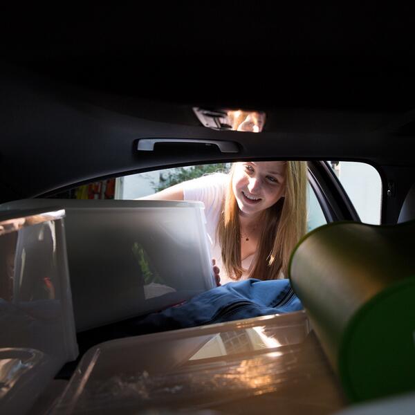 Penn's tweet photo. Hannah, a member of #Penn2017, packs the family car for her #PennMoveIn. She'll make it to the Quad soon enough. http://t.co/iSudeNCNe2