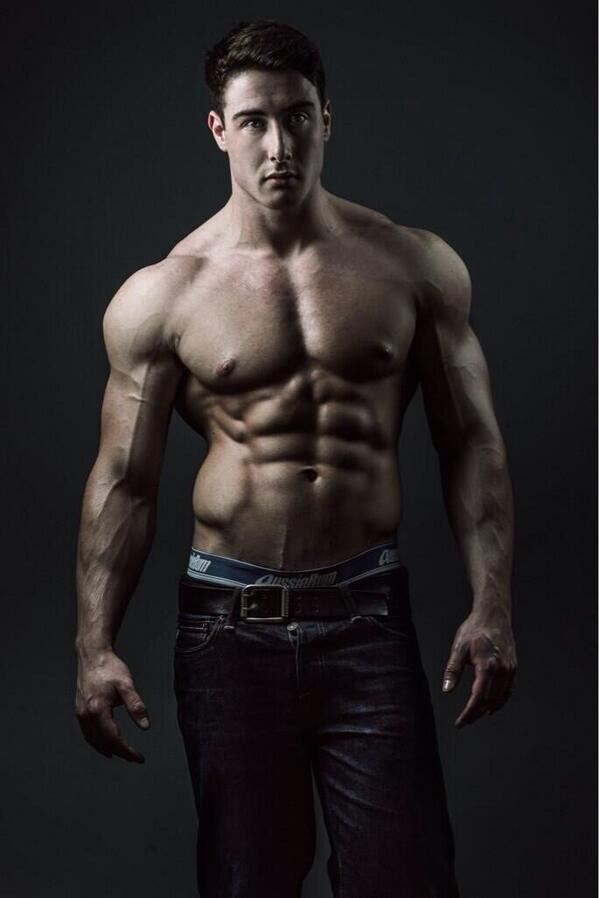 beyond_genetics's tweet photo. Look at this beast of a physique @JonnyGiannasi http://t.co/MbYDNAFZqp