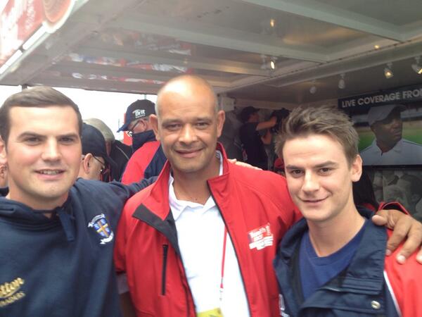 Just watched highlights of Melbourne 98! Managed to meet the legend at Durham last week <a href="/deanheadley585/">Dean Headley</a> Top Bloke