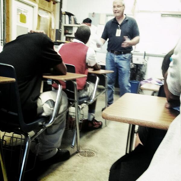 nickshea1118's tweet photo. This dude is boring as hell! http://t.co/o1NZsCtsG8