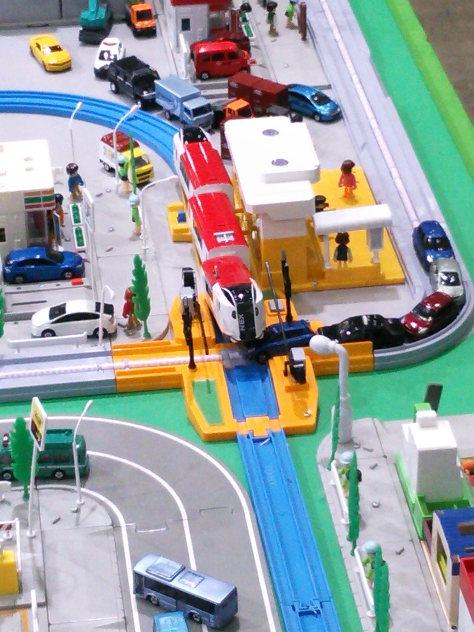  Apple、チューリッヒの極秘研究所のためにGoogleから数十人のAI専門家を雇用