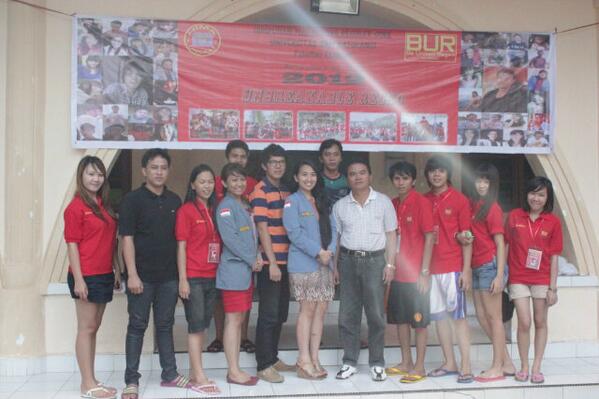 Pejuan2 yang pernah ada, <a href="/HMJ_AccFEUNSRAT/">HMJ AKUNTANSI FE-USR</a> dan sudah seperti sudarah sendiri.