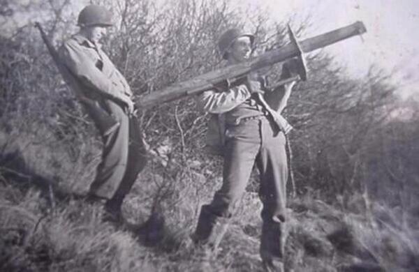 Forfedre til <a href="/KennethBreivik/">Kenneth Breivik</a> ? #big #gun #horny