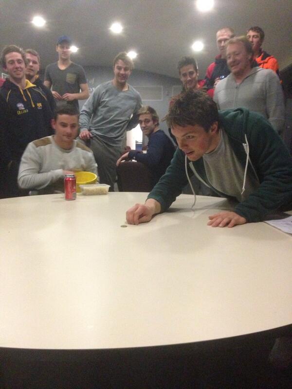 daviee13's tweet photo. “@lukehill3: Thursday night games! #scorps http://t.co/CvArn4mnqy” pity it's Wednesday mate. #losttheplot