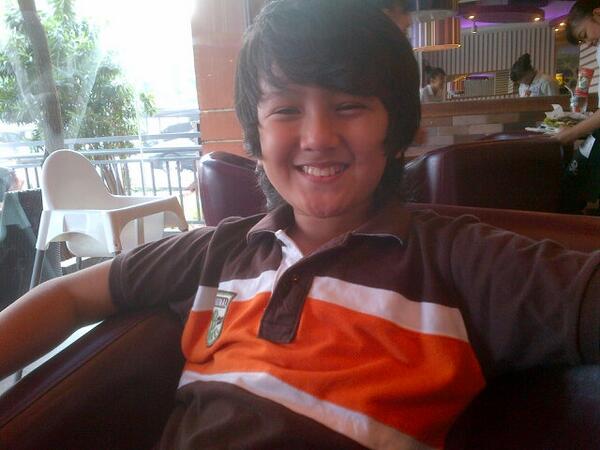 Sherlyn_Shavira's tweet image. &quot;@difaryansyah: KenyAaaaanggg ... Saatnya nge- #WeChatID http://t.co/ru6dKi6k7T&quot;