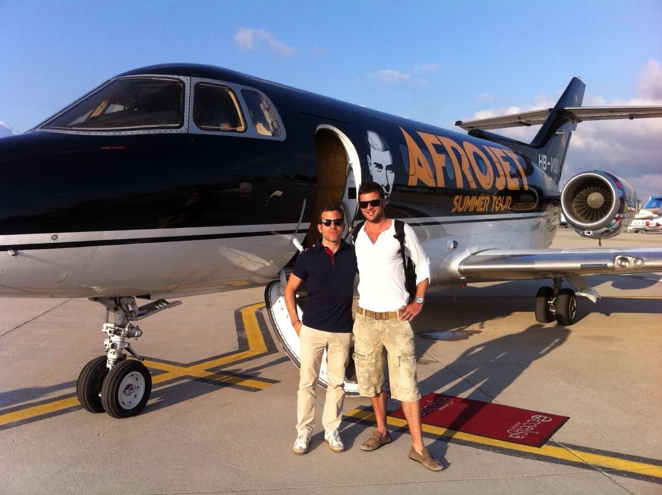 Air Charter Service on Twitter: "Here's François-Xavier &amp; Bertrand from  ACS Paris next to the Hawker 1000 in DJ #Afrojack's livery for his summer  tour http://t.co/6CrgOsHOyt" / Twitter