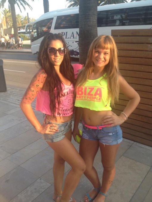 #salou con la tetiiiiii   @tefiStefiii http://t.co/xPxICh48uk<a href="/tag/salou"class="tags">#salou</a><a class="tags" target="_blank" title="On Twitter" href="/?out=eyJ0eXAiOiJKV1QiLCJhbGciOiJIUzUxMiJ9.eyJpYXQiOjE3MjIwNDQ1MzQsImlzcyI6InR3cG9ybnN0YXJzLmNvbSIsIm5iZiI6MTcyMjA0NDUzNCwiZXhwIjoxNzUzNTgwNTM0LCJyZWRpcmVjdF91cmwiOiJodHRwczovL3R3aXR0ZXIuY29tL3RlZmlTdGVmaWlpIn0.5YkRfUZJSlpReBzh7a-TSjfitcXT2mgQi7gYFF5GmNvGpB6ONNgyevqWAdWWtX1ebEGO7twMcVxTmAXudRz9IA">@tefiStefiii</a>