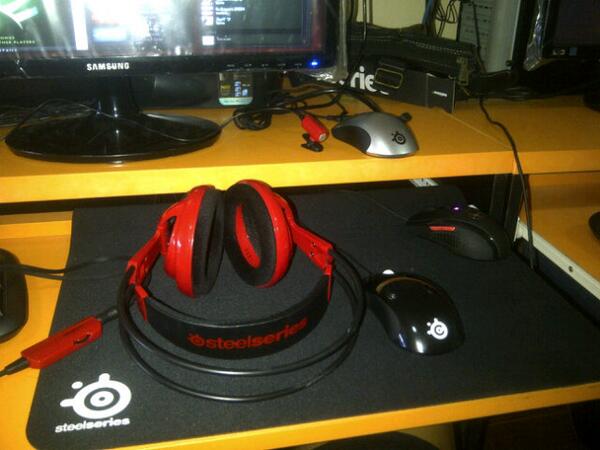 StepNicez's tweet image. วอร์มนิ้วสักหน่อยช่วงนี้งานเยอะอิ๊บอ๋ายไม่มีเวลาซ้อมสักเท่าไหร่  #SC2