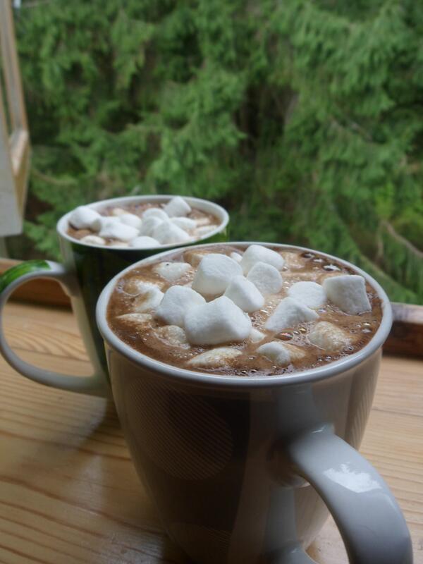 doraamn's tweet photo. Coffee time! http://t.co/v3yyaRV0b4