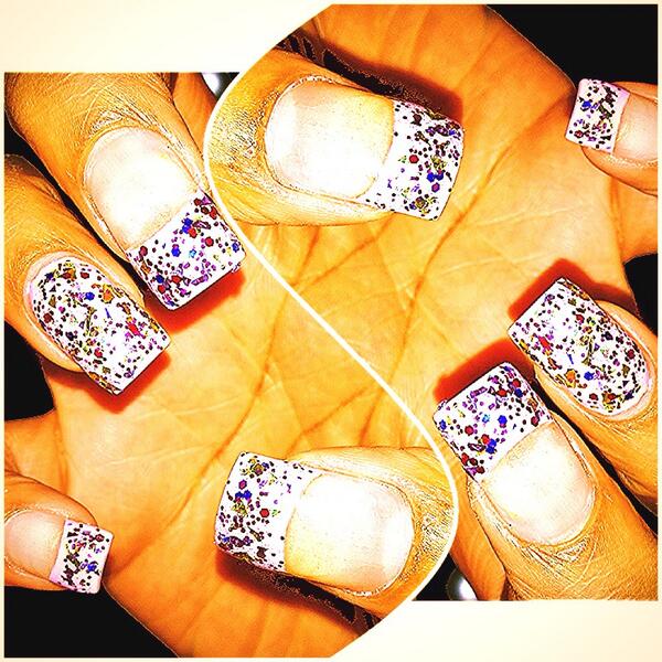 missmadam2012's tweet photo. #missmadam #nails #glitter #happycustomer http://t.co/Ptz15v71VZ