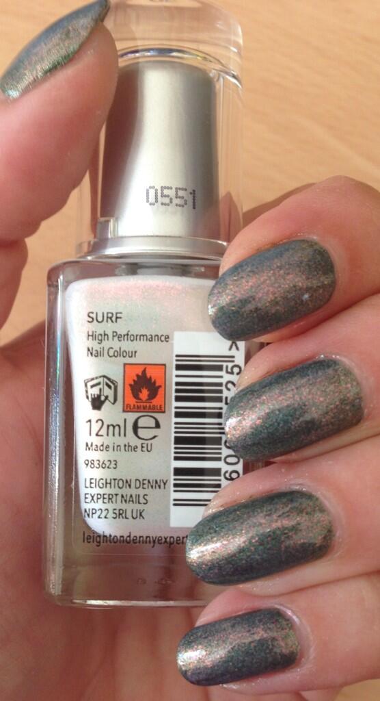 Melissa_rapley's tweet image. @Leighton_Denny I don't usually like mojitos but I do with this colour cocktail #statementmaker #surf #nails