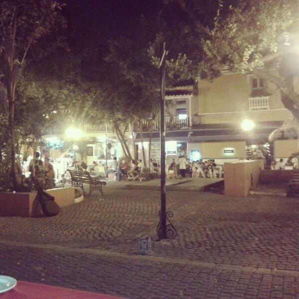enmicolombia's tweet photo. Foto por saratrustra_yepes en #Instagram: Una noche maravillosa #EnMiColombia #Cartagena #P... http://t.co/ePek7LISPB http://t.co/hDw1PbDvOq
