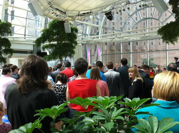 Data_Droid's tweet image. Nice turnout for the @freedom_indiana kickoff this afternoon. Very encouraging! #freedomIN, #marriageequality