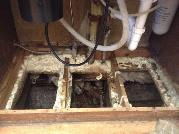 J_EdwardM's tweet image. This is what my morning has consisted of. #notsomuchfun #sewerproblems -.-