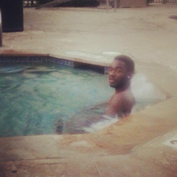 Other than the possible staph bacteria realization that made me exit, this "spa pool" was quite comfortable.