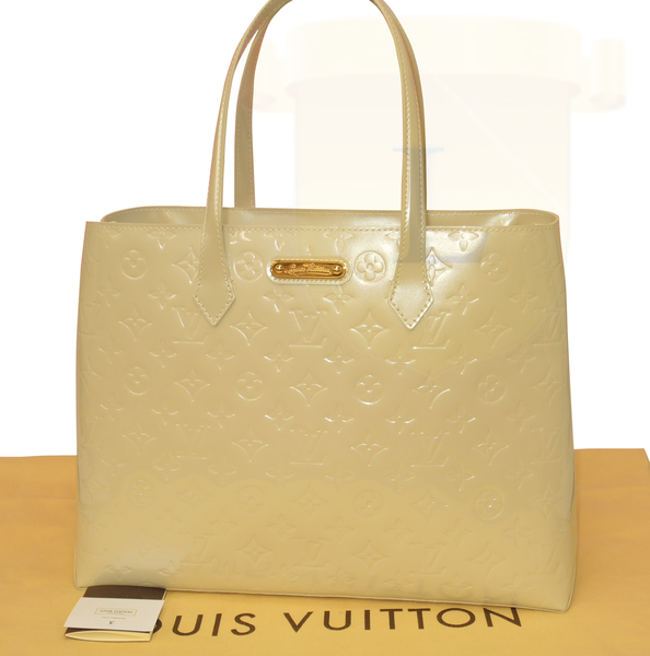 looksofluxury tweet picture