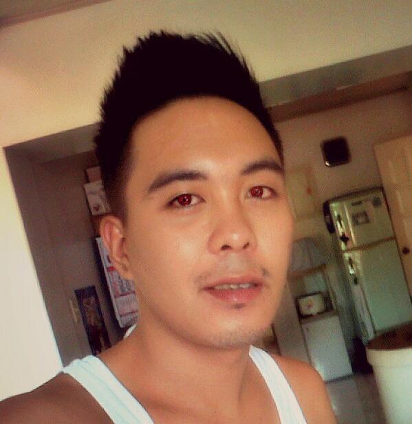 bhobz's tweet photo. Don't judge me, coz I'm not a book http://t.co/u5NqkXnCiA