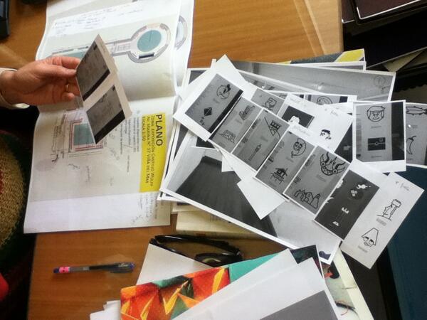 UpaDiseno's tweet photo. preparando la exposición de Chilogo en Viiña! http://t.co/cd5A7pGuhg