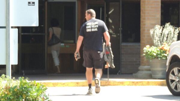 bdosurrey's tweet photo. Ex @bclions Steve Hardin manager at #nswc bullying and using homophobic slurs against locked out @cupe389 workers http://t.co/J8H1Jx3sLx