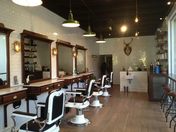 robertkovacs8's tweet photo. Joey Scandizzo new barber shop http://t.co/dlypJIFQJz