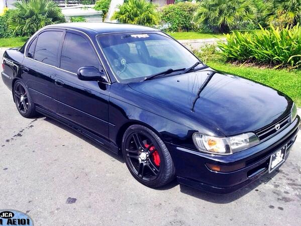 Toyota corolla 200