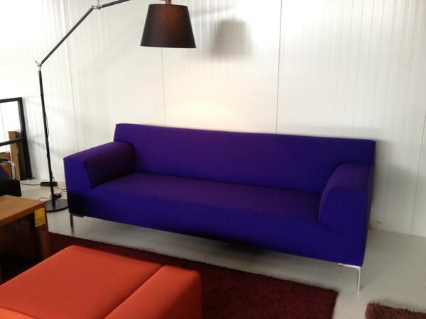 Morgen mag ik uitkiezen welke mooie banken in de outlet mogen! wie heeft er een voorkeur