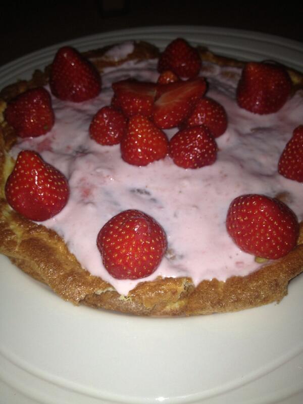 MySWChallenge's tweet image. Made a right mess of my 1/2Syn cake! Flat as a pancake. #MaryBerry would not approve! Cous cous cake is next to try.