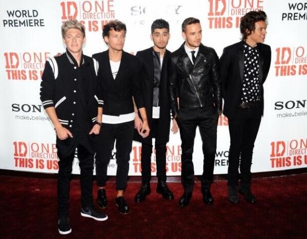 livinforjonas's tweet photo. #LetsFixThisFandom if you won't do it for yourself or this fandom do it for these 5 beautiful boys http://t.co/p88Li6G2LI