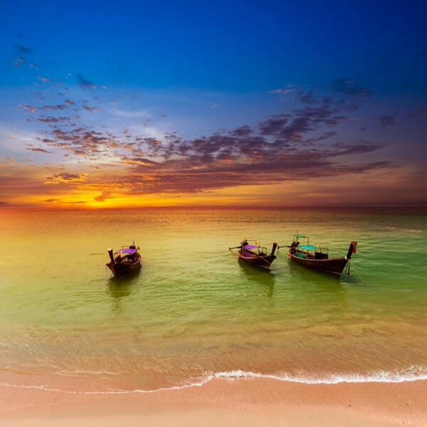 TA_IRELAND's tweet photo. Wouldn’t you like to watch a tropical sunset this evening? Fly Dublin – Bangkok from 658 Euro! http://t.co/GqOKgkjhfc http://t.co/by0IRcNMfV