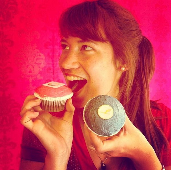 lufthansa's tweet photo. A FRA-style lunch, Äbbelwoi &amp; Hessian flavored cupcakes - our #FRAspots agenda looks promising http://t.co/iKuHZQc5W7 http://t.co/qAFY2H19hg