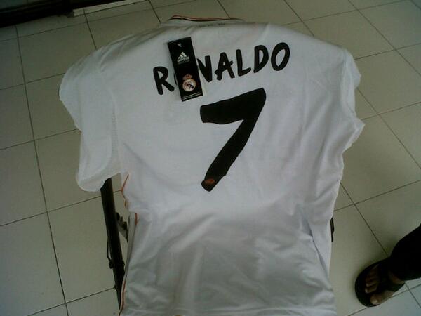 FDaperfect's tweet image. #NewTshirt #SamePlayer @Cristiano #SameLove #WhiteLove #halamadrid #NuncaSeRinde #ForzaCR7 #AnimoAlonso #LaDecima