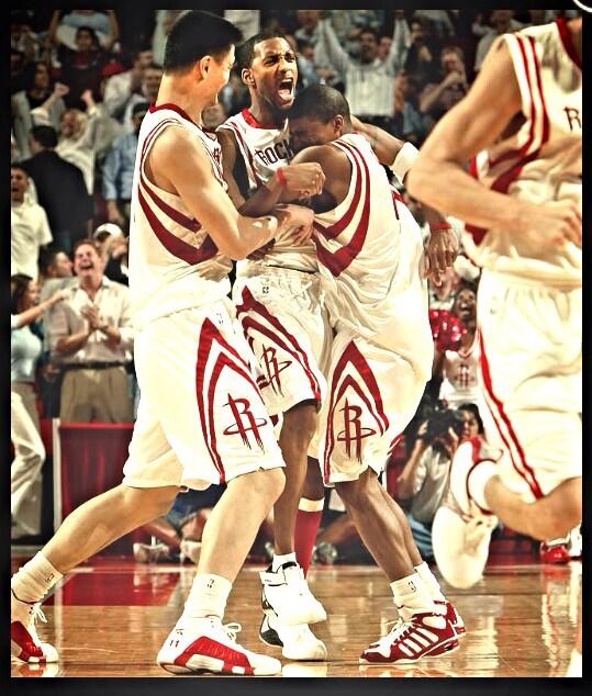 IconicSports's tweet photo. T-Mac after scoring 13 points in 35 seconds to shock the Spurs http://t.co/QqGJ9NzBFP