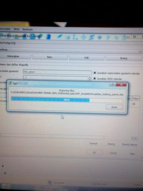 Dhikawastu's tweet image. Upload WP_AwalAkhir_RuasJalanNasional_Sulteng_points.shp #QuantumGIS