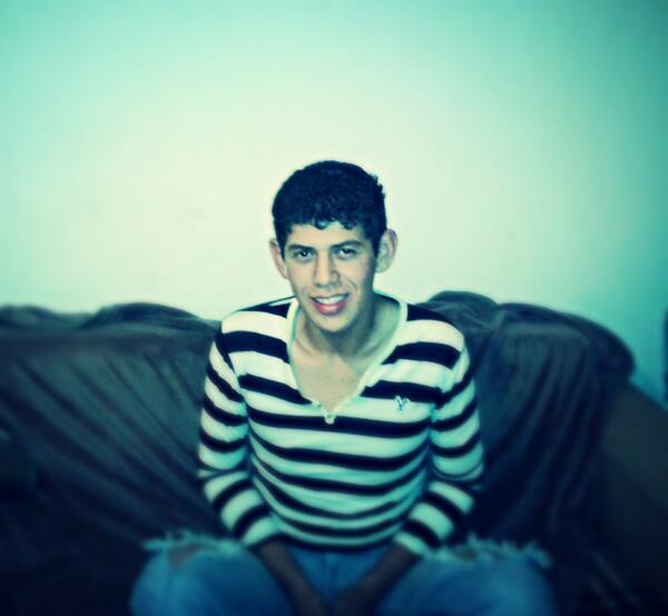 johnnMS's tweet image. Yo no tengo miedo a nada, pero todavia no me explico porque tiemblo cada vez que te veo"