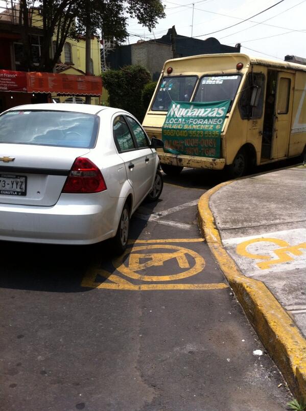 loka_y_libre's tweet photo. Por gente como tu,México esta como esta! #vivamexico @CapitalMX_ @DF__Mexico @en_ladelvalle @yodiscapacitado http://t.co/rTO3HaSnB9
